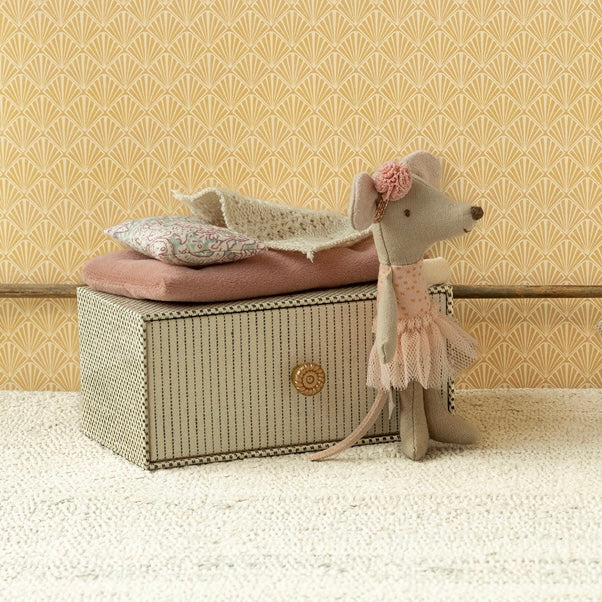 Maileg Dance Mouse in Daybed, Little Sister