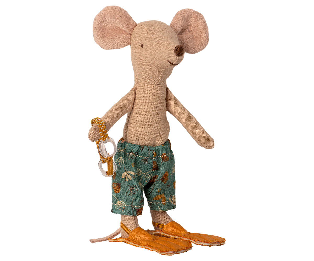 Maileg Beach Mouse - Big Brother in Cabine de Plage