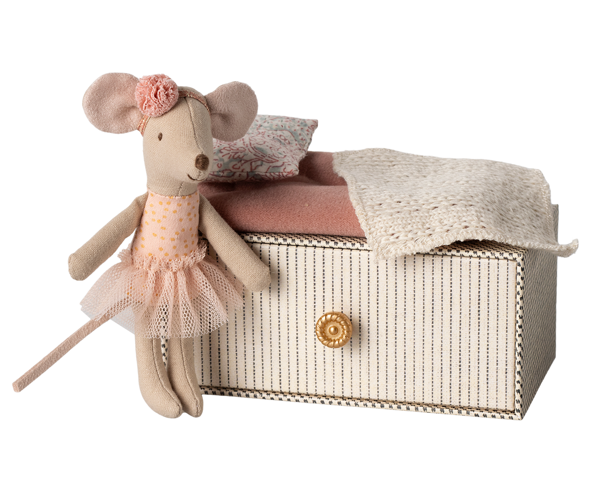 Maileg Dance Mouse in Daybed, Little Sister