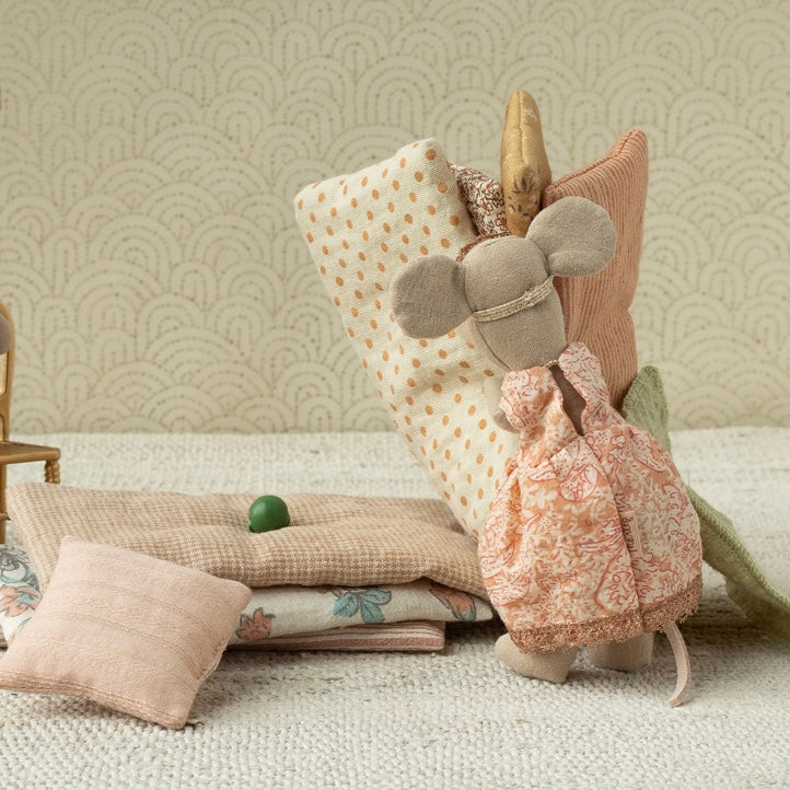 Maileg Princess and the Pea, Big Sister Mouse