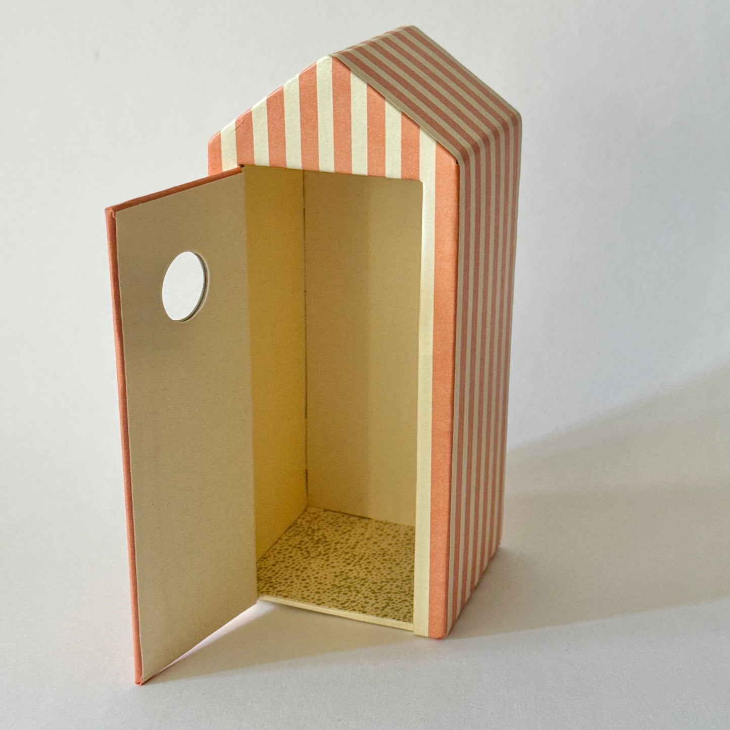Empty Matchbox - Cabine de Plage (NO MOUSE)