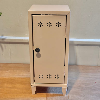 Maileg Locker with Hangers - Powder (DAMAGED)