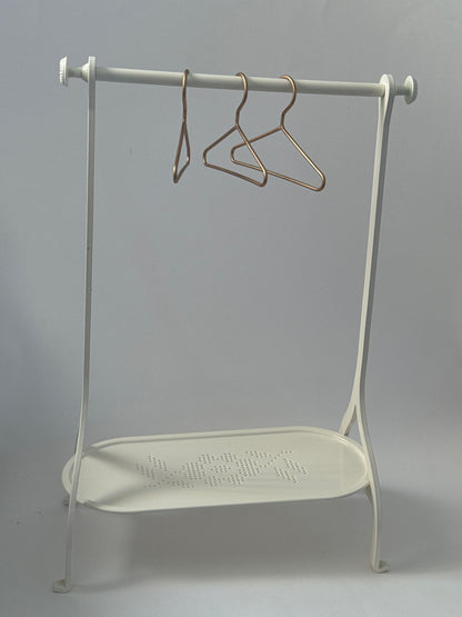 Maileg Clothes Rack in Metal - Off White (SMALL PAINT CHIP)