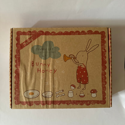 Maileg Bunny Honey Dinner Set - Red (BOX DAMAGED)