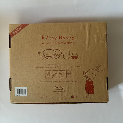 Maileg Bunny Honey Dinner Set - Red (BOX DAMAGED)