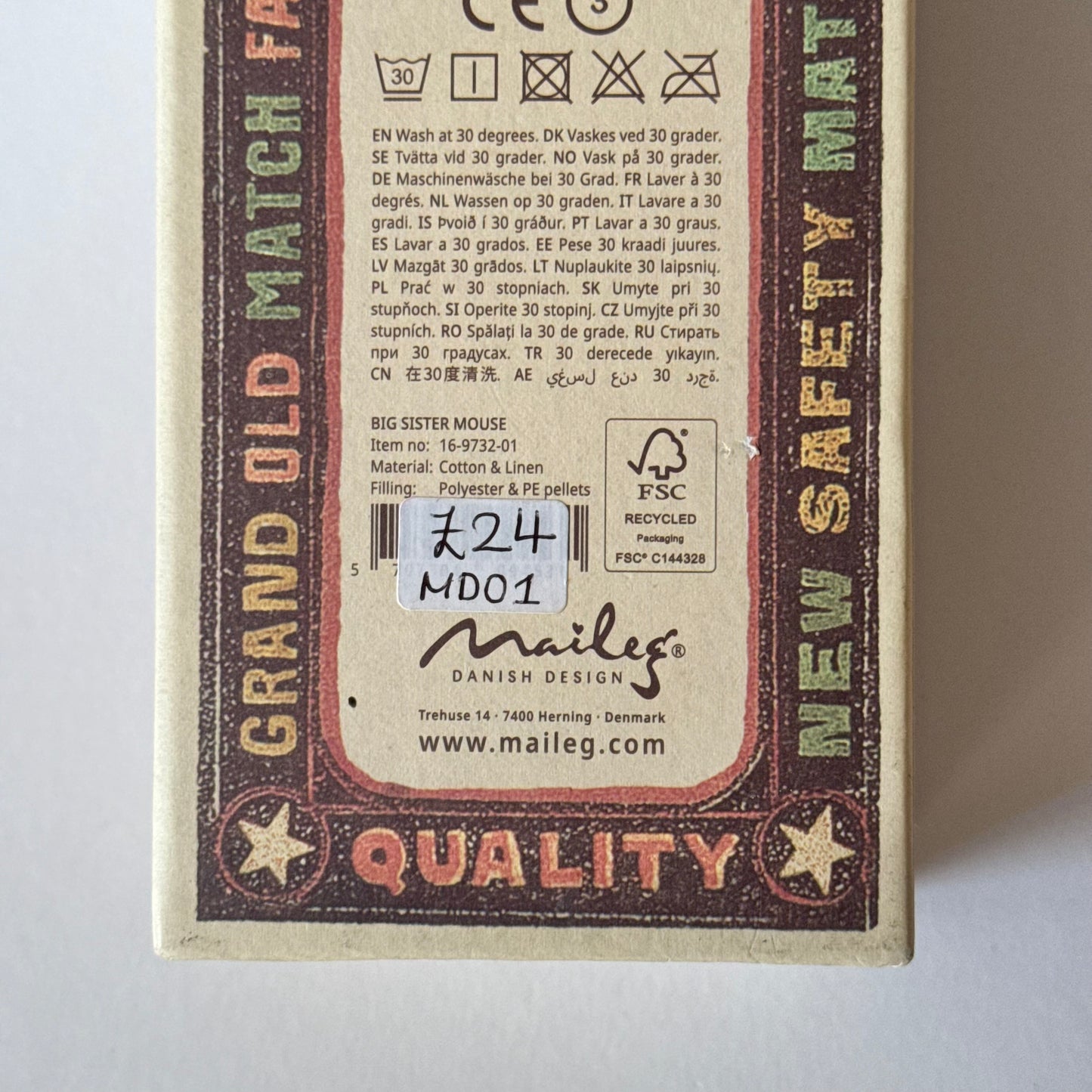 Empty Matchbox - Big Sister Mouse Size (NO MOUSE OR BEDDING, MARK ON BACK FROM PRICE STICKER)